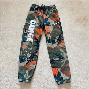 Nike Dangeruss Russell Wilson Camo Pants Youth Small